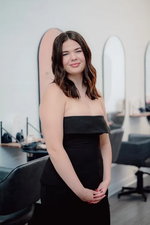 Brooke, emerging stylist
